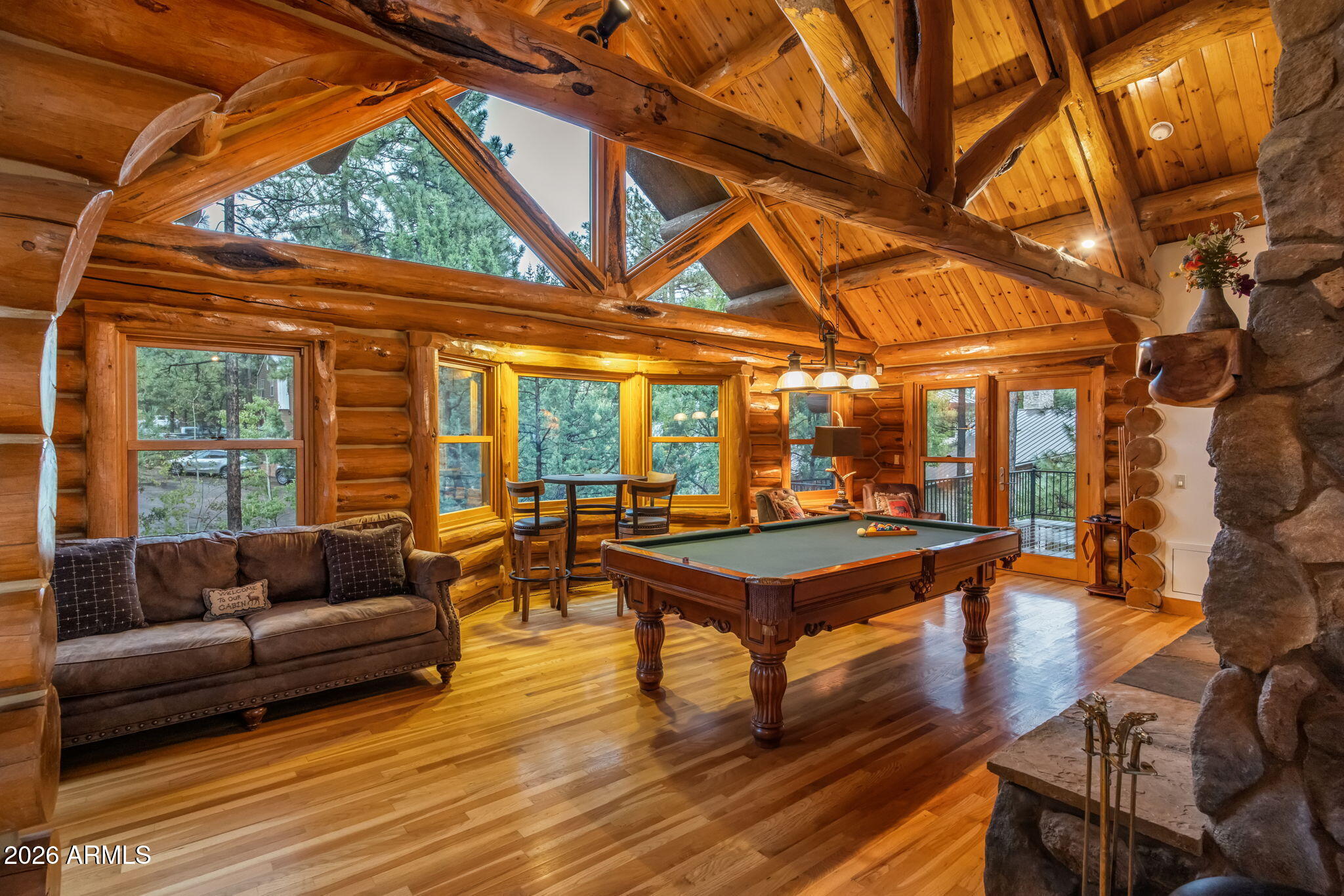 2179 CREEKSIDE Court