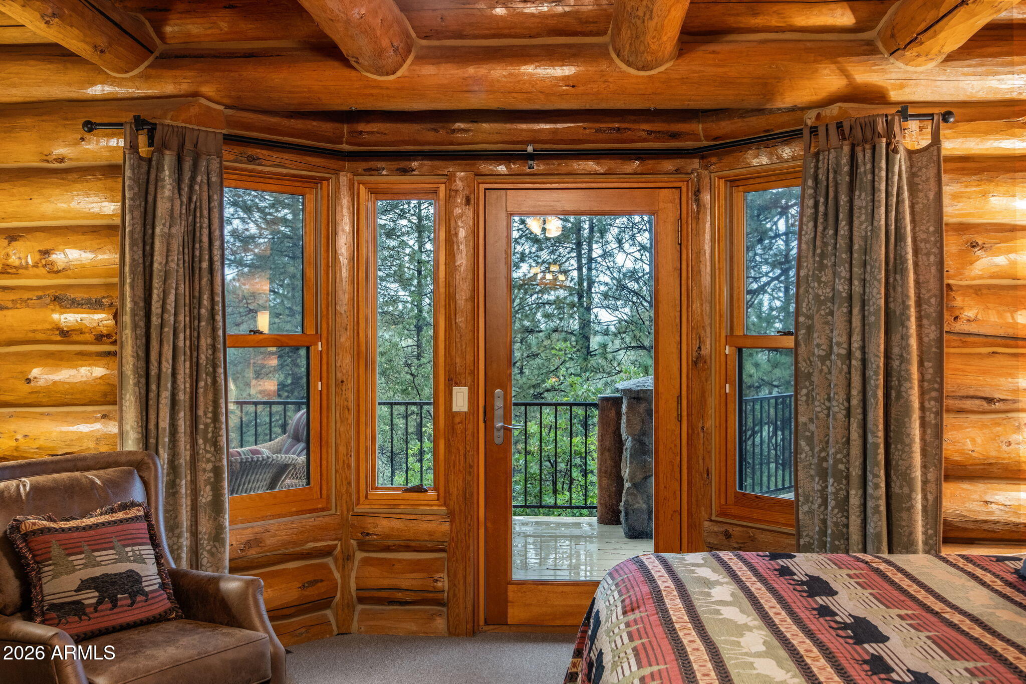 2179 CREEKSIDE Court