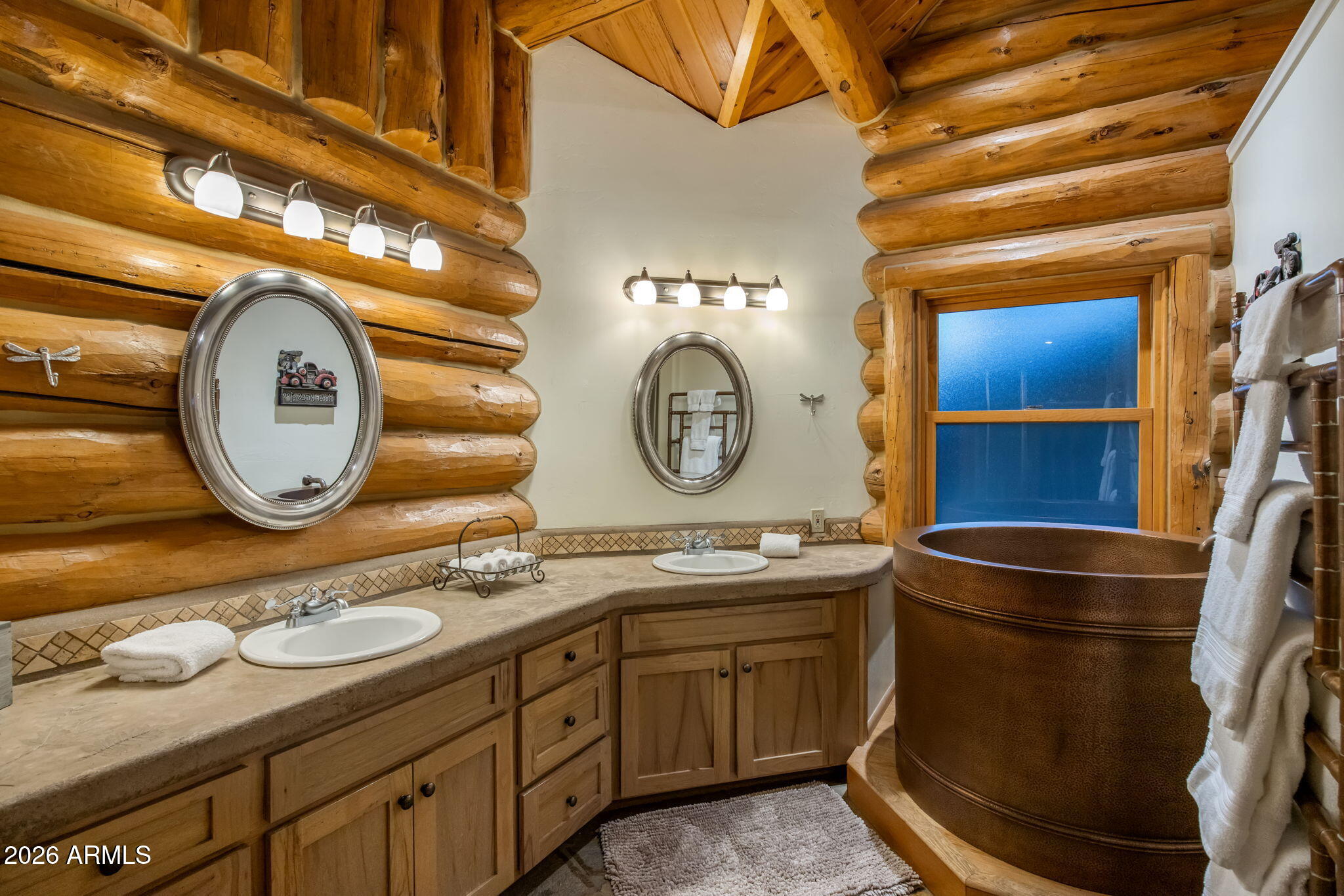 2179 CREEKSIDE Court