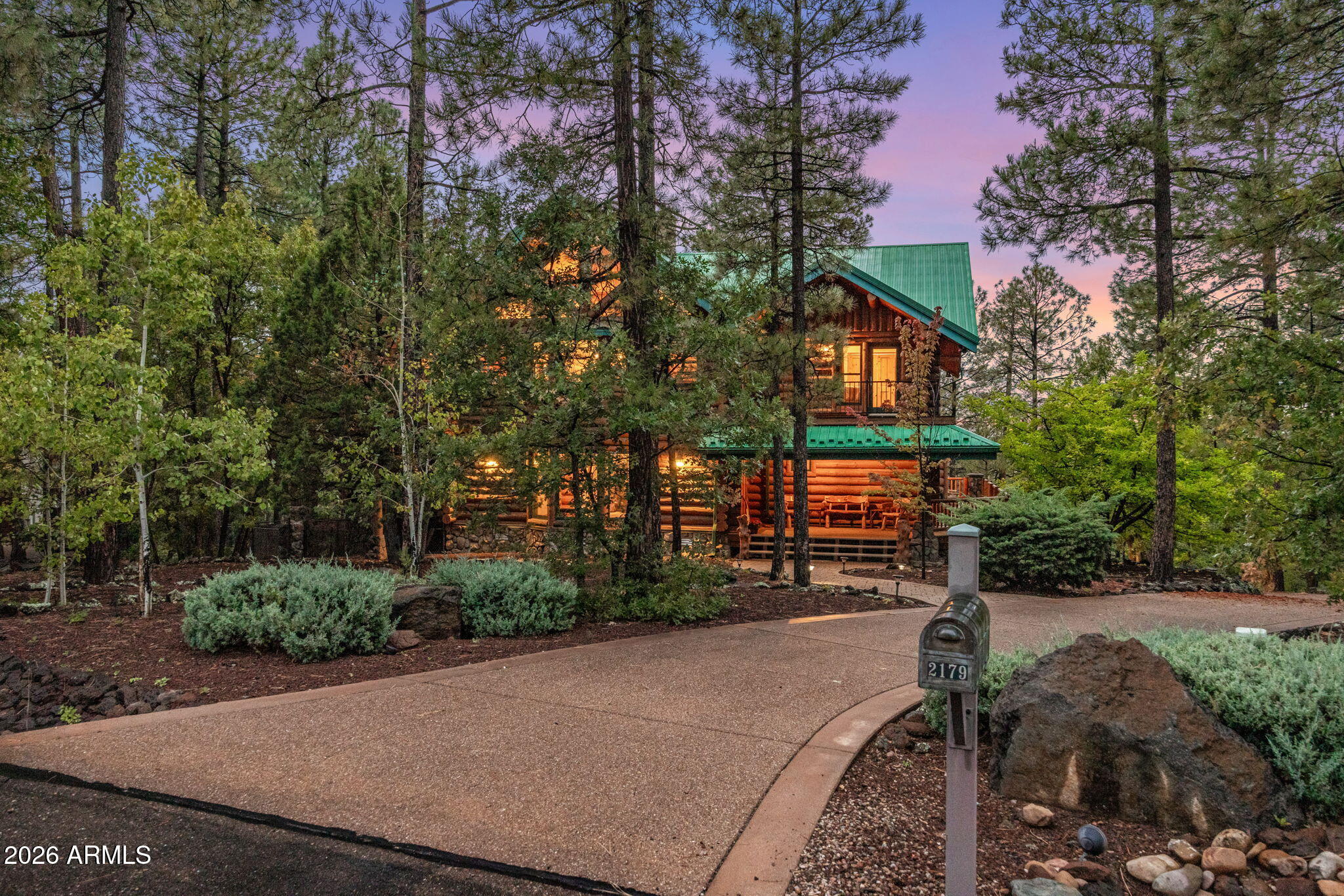 2179 CREEKSIDE Court