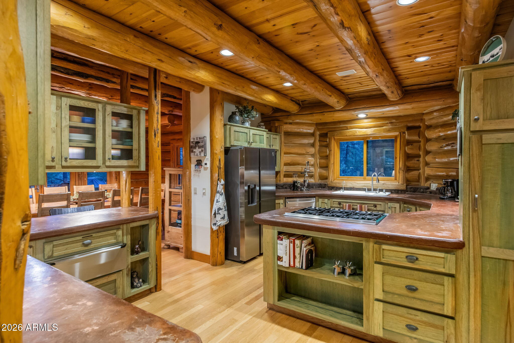 2179 CREEKSIDE Court