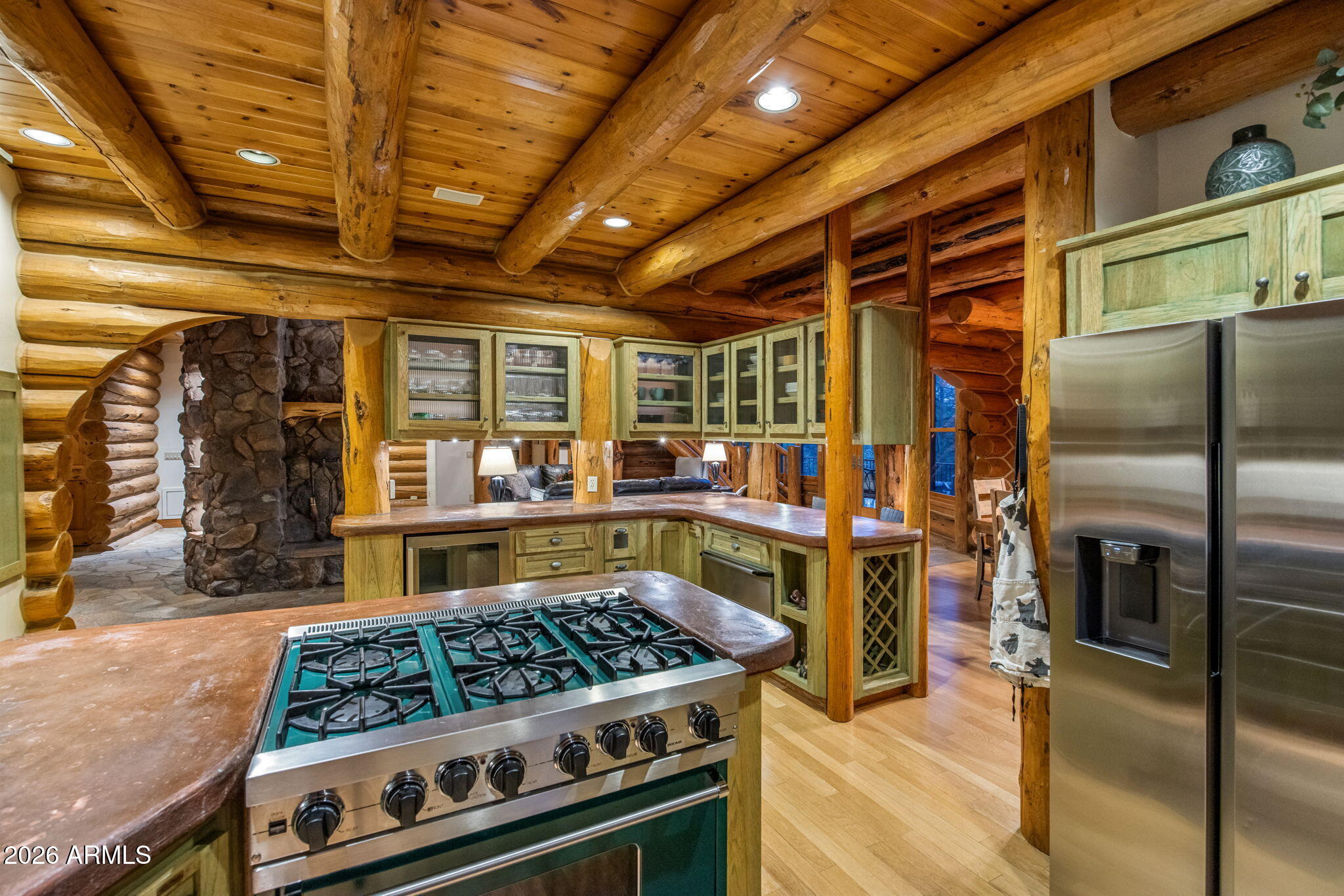 2179 CREEKSIDE Court