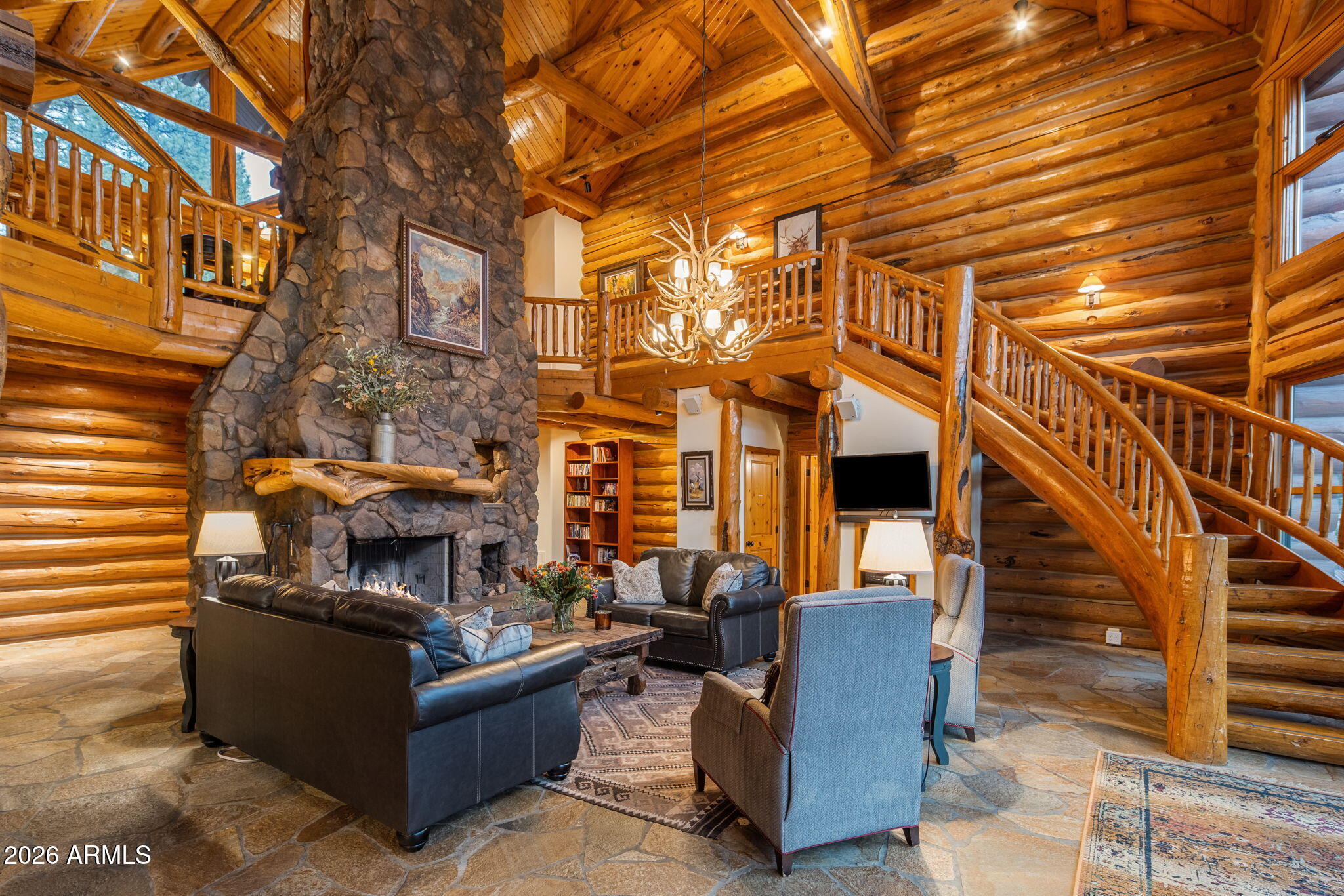 2179 CREEKSIDE Court
