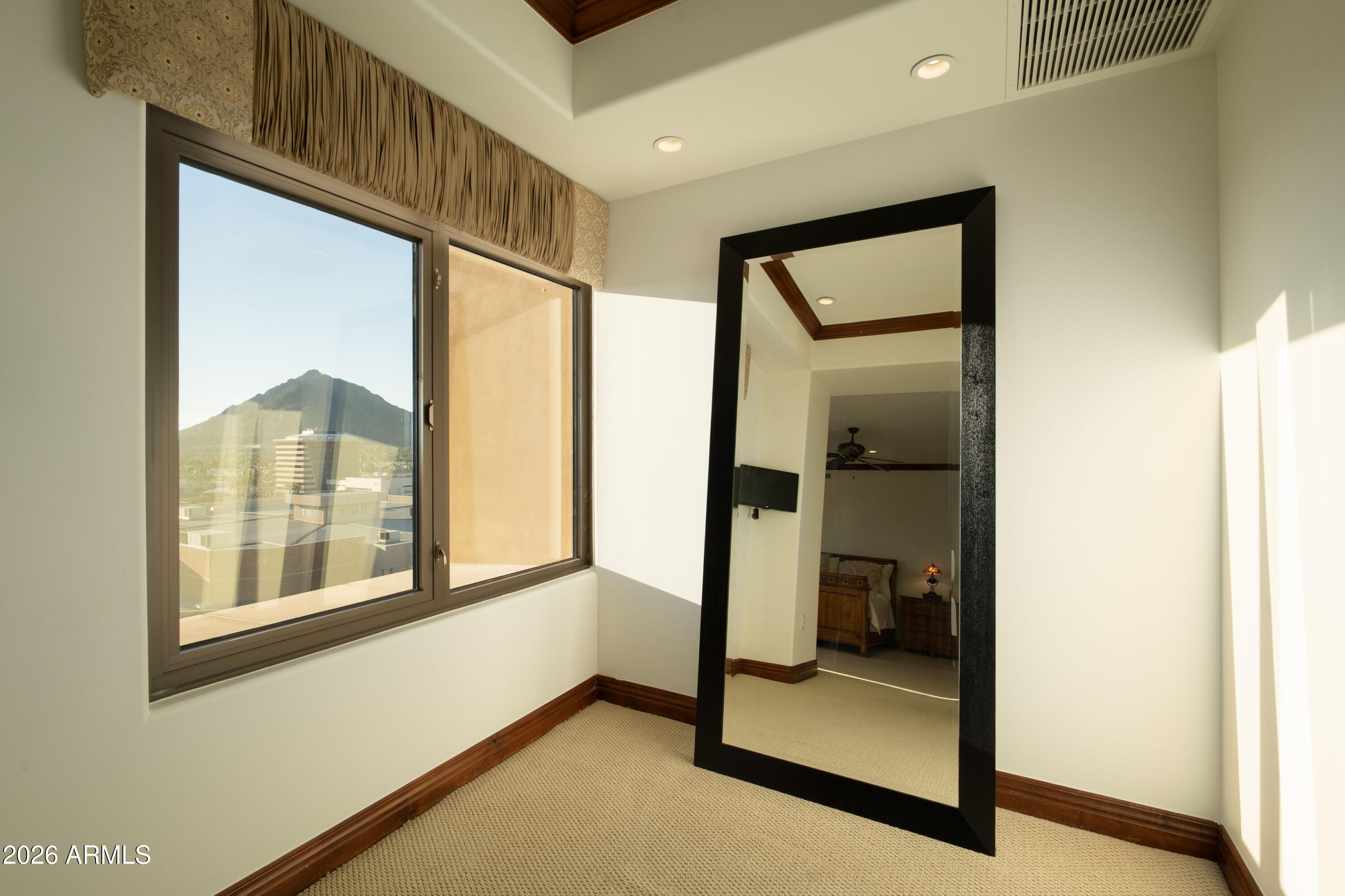 7175 E CAMELBACK Road 1202