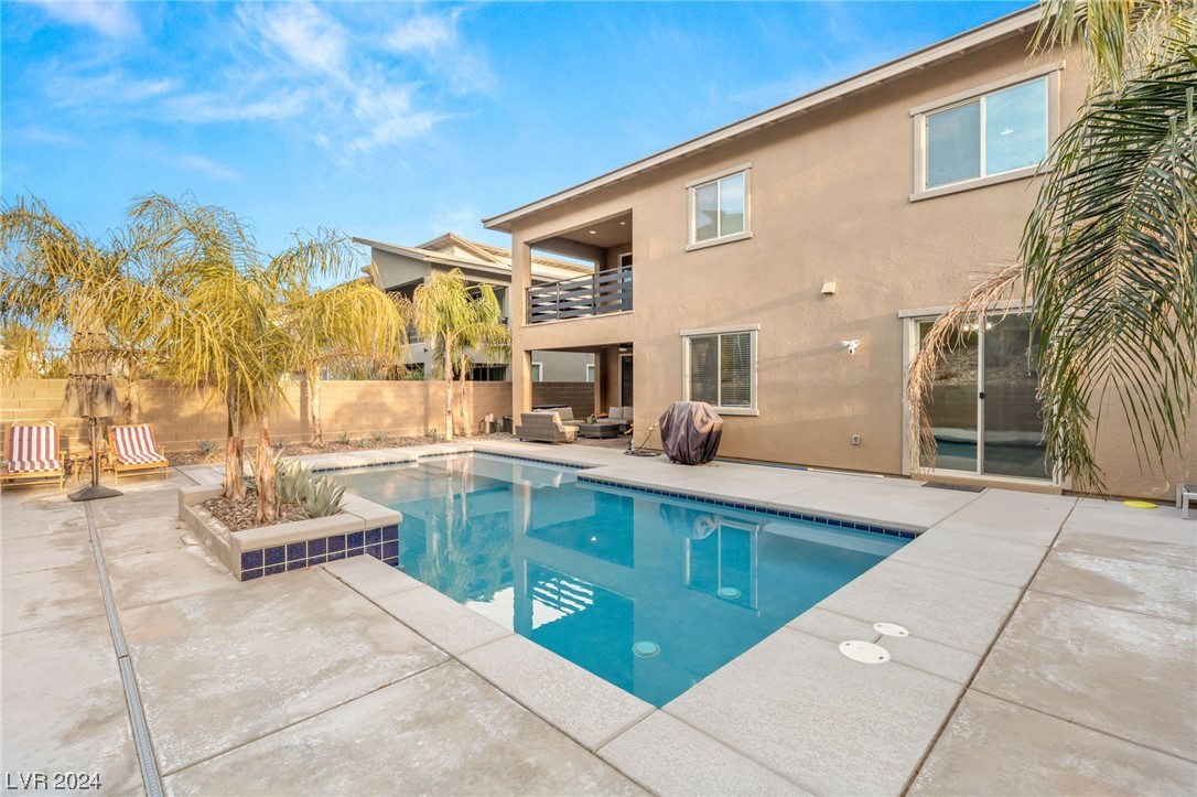 12380 Notch Trail Avenue