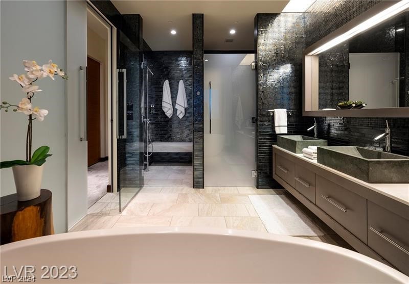3750 Las Vegas Boulevard 4103