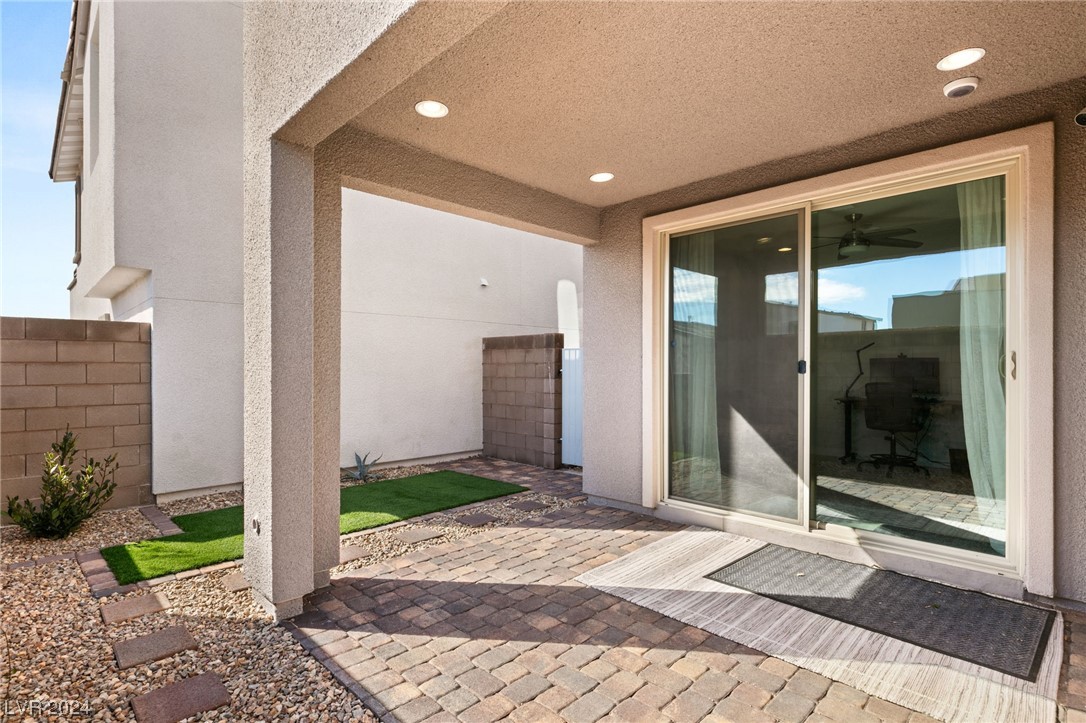 648 Solar Citrine Street
