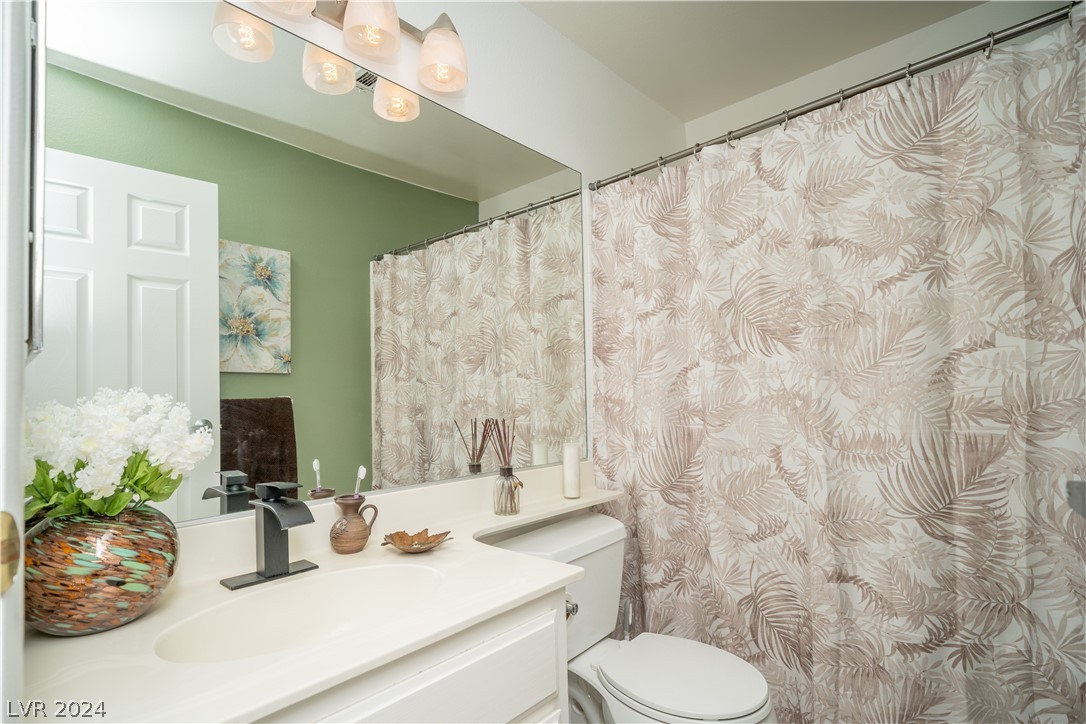 5483 Walton Heath Avenue