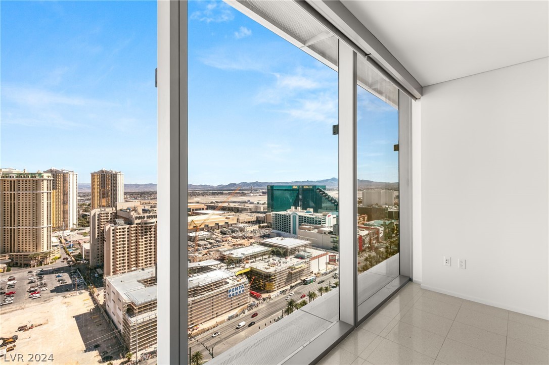 3722 Las Vegas Boulevard 2503