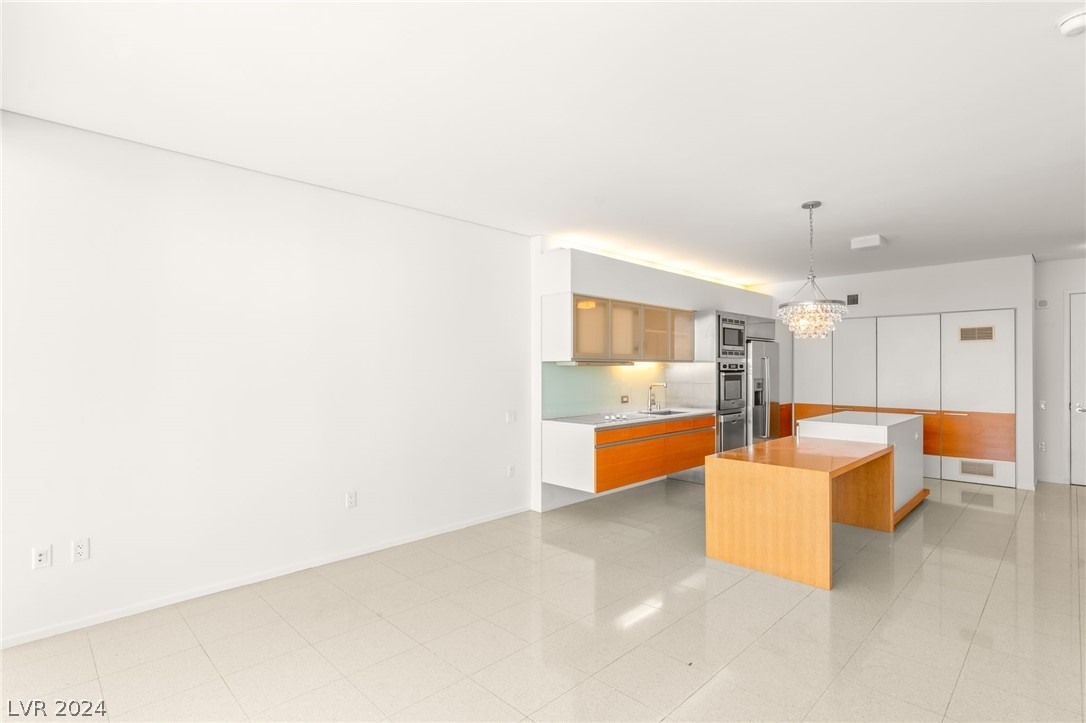 3722 Las Vegas Boulevard 2503