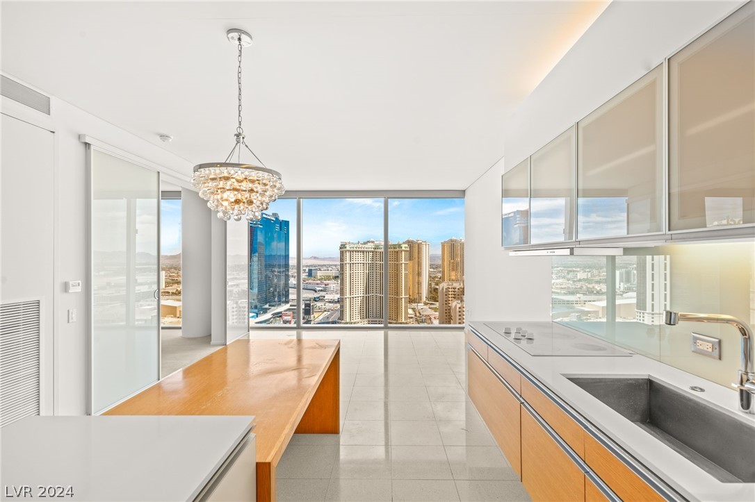 3722 Las Vegas Boulevard 2503