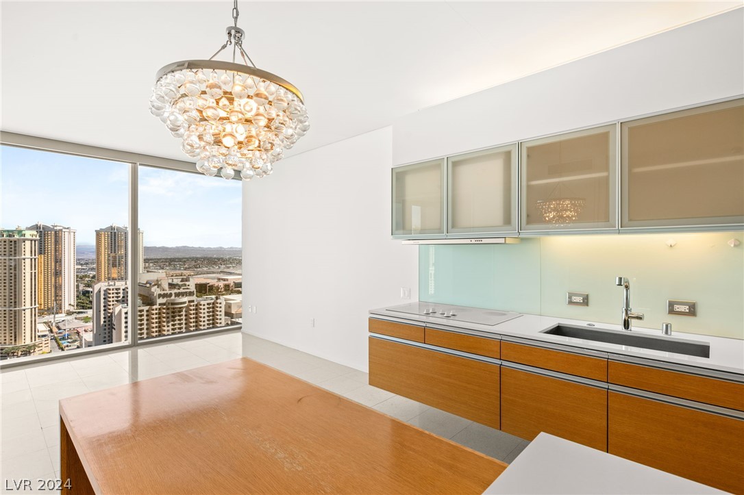 3722 Las Vegas Boulevard 2503
