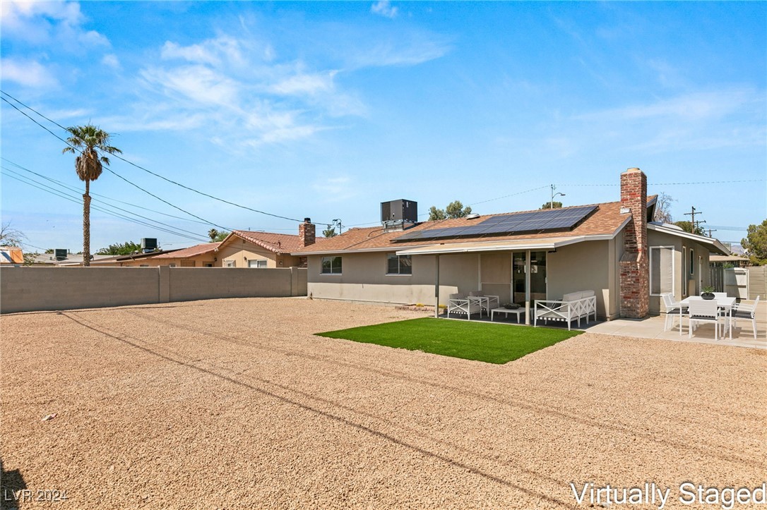 1813 Fontenelle Street