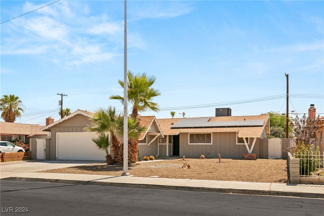 1813 Fontenelle Street
