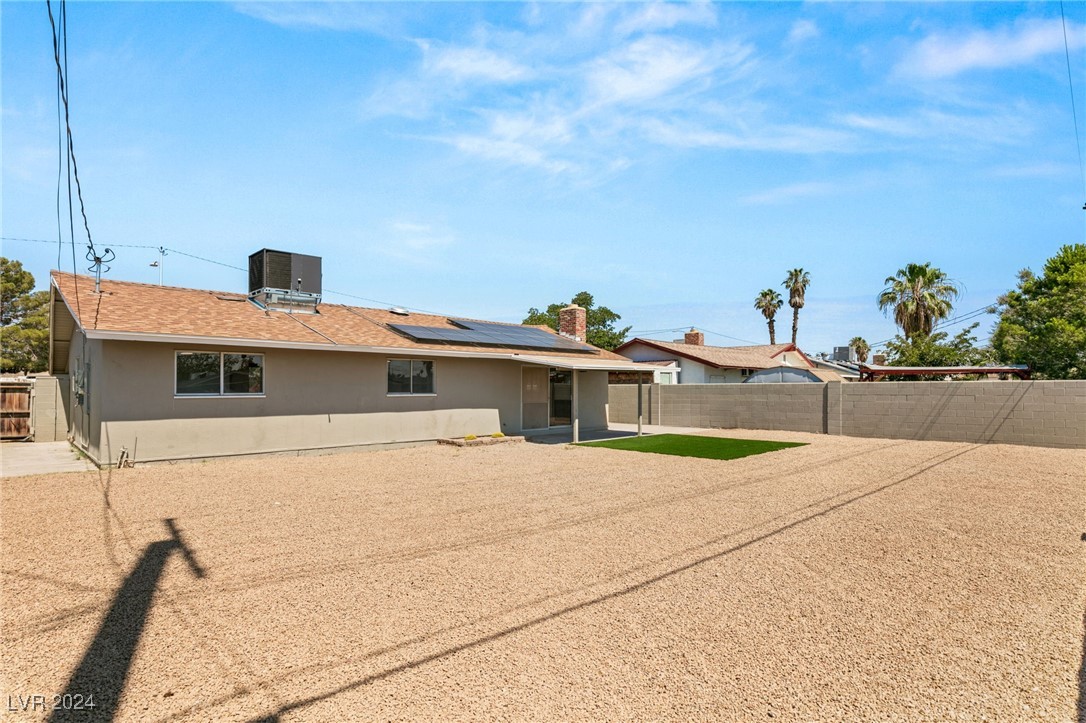 1813 Fontenelle Street