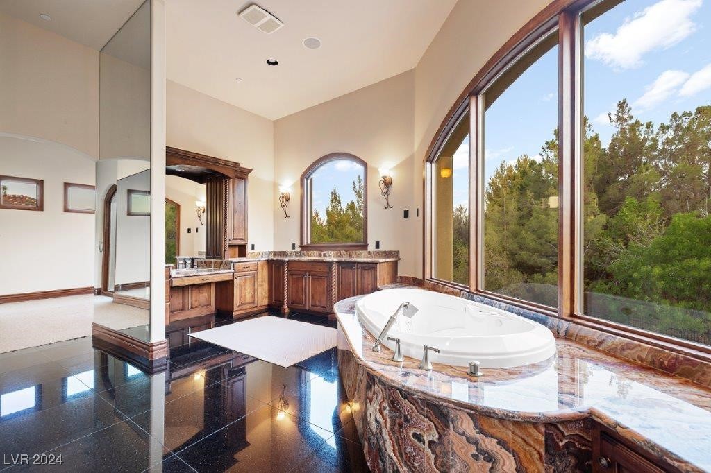 3 Vintage Canyon Street