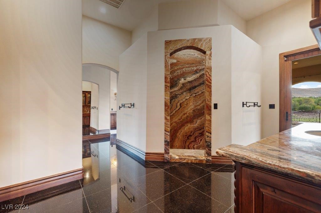 3 Vintage Canyon Street