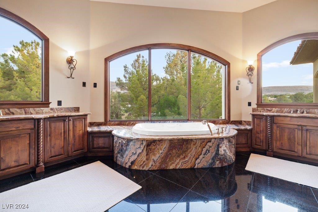 3 Vintage Canyon Street