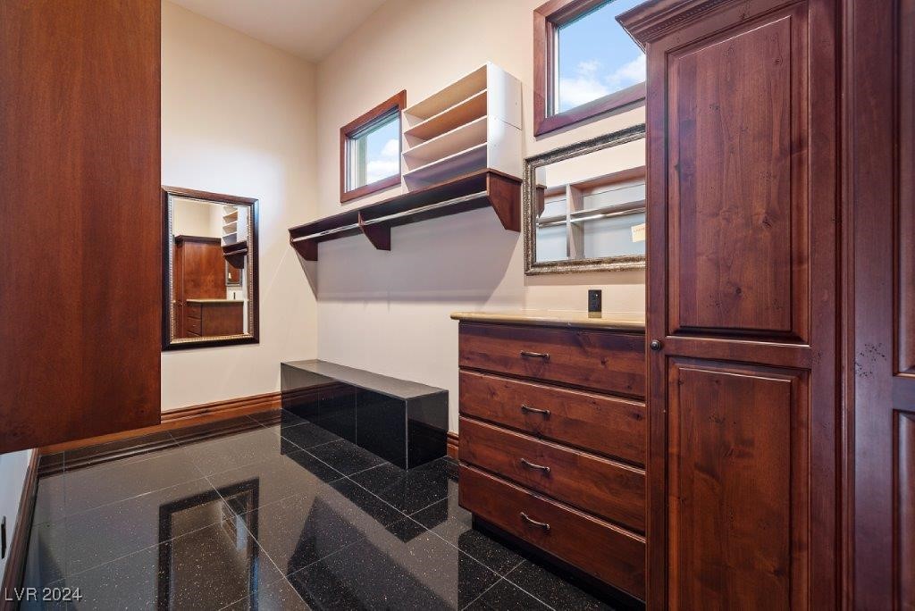 3 Vintage Canyon Street