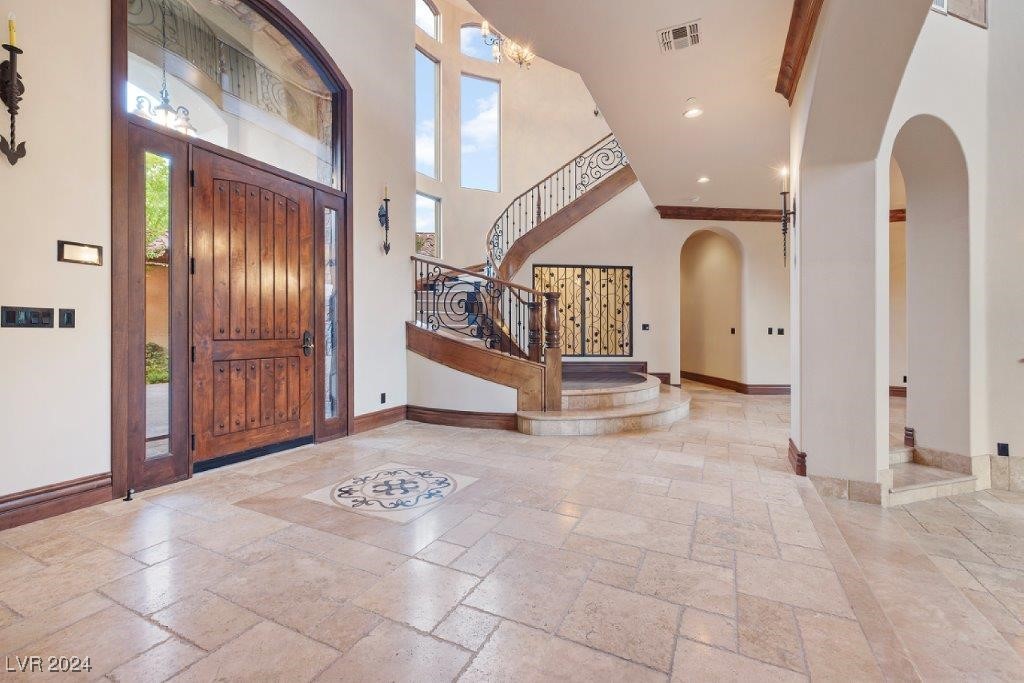 3 Vintage Canyon Street