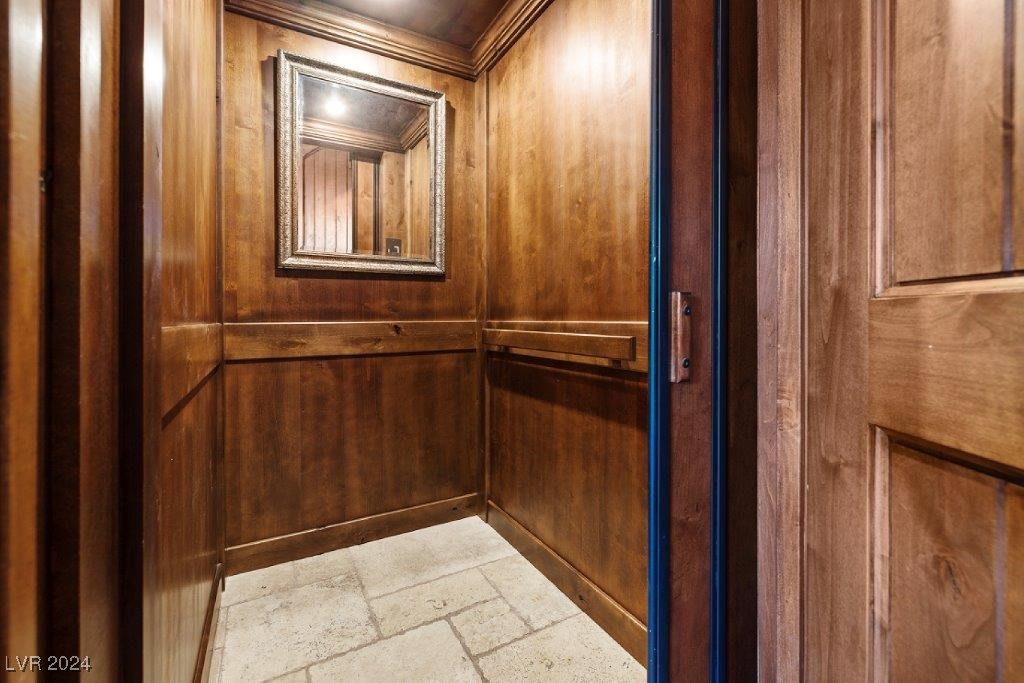 3 Vintage Canyon Street