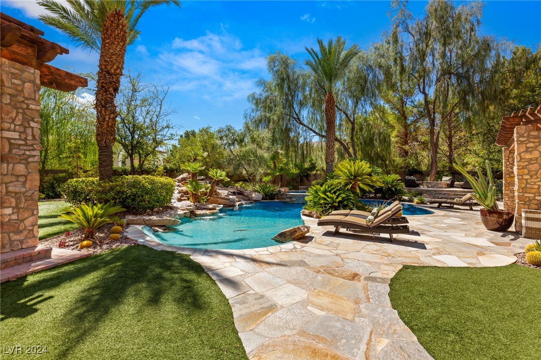 21 Olympia Hills Circle
