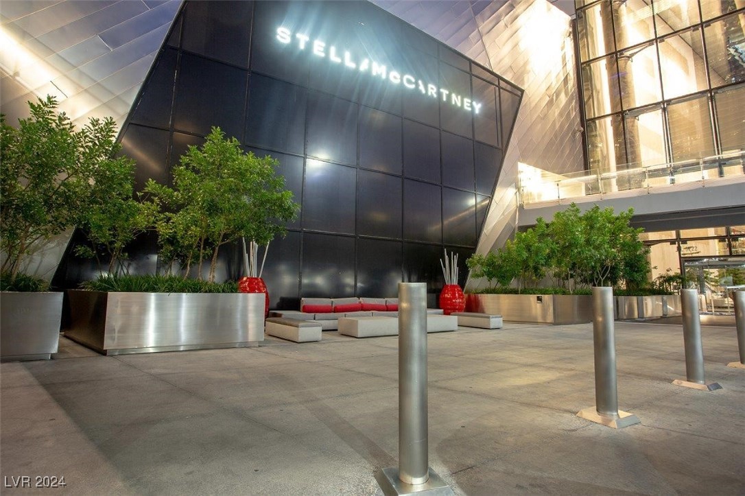 3726 Las Vegas Boulevard 3004