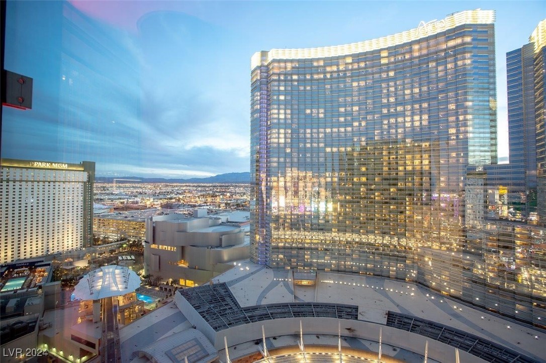 3726 Las Vegas Boulevard 3004