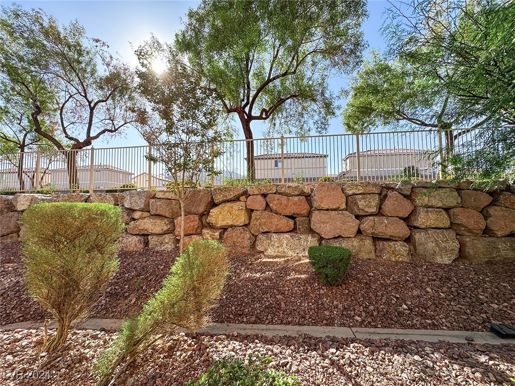 3935 Legend Hills Street 101