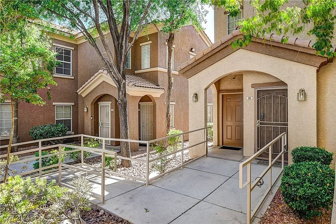 3935 Legend Hills Street 101