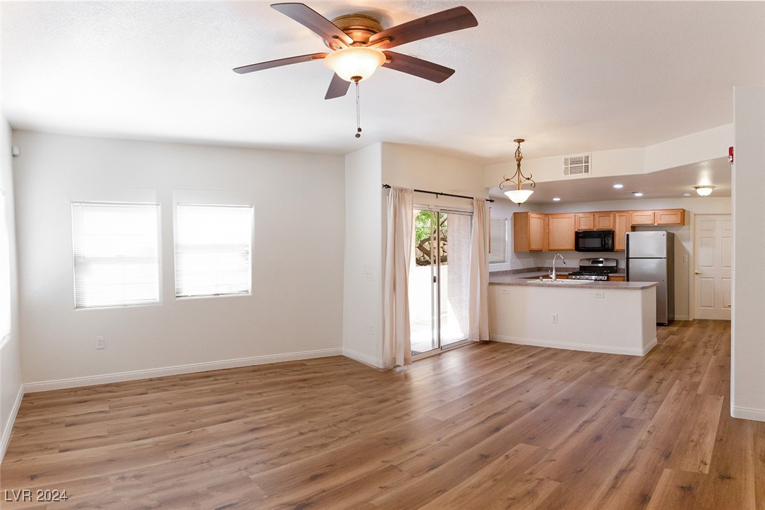 3935 Legend Hills Street 101
