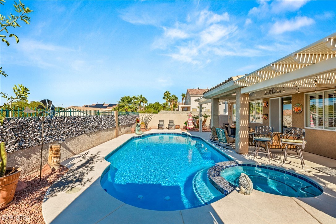 3072 Misty Moon Avenue