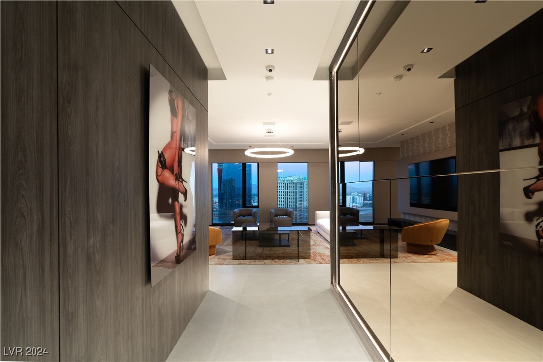 3750 Las Vegas Boulevard 2406