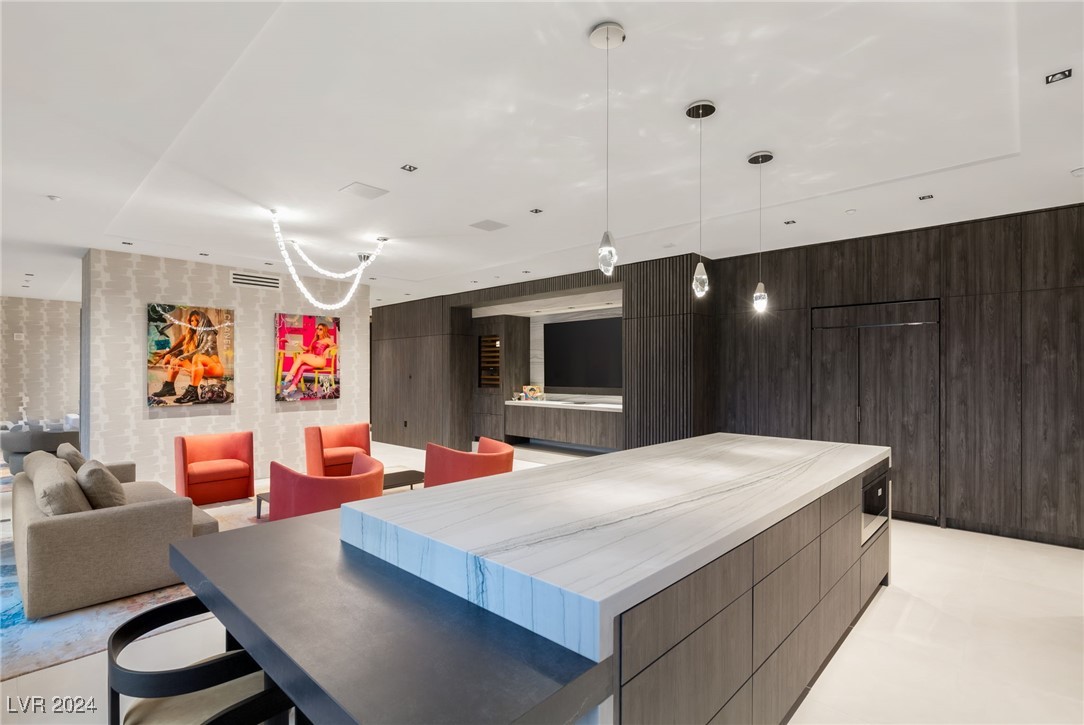 3750 Las Vegas Boulevard 2406