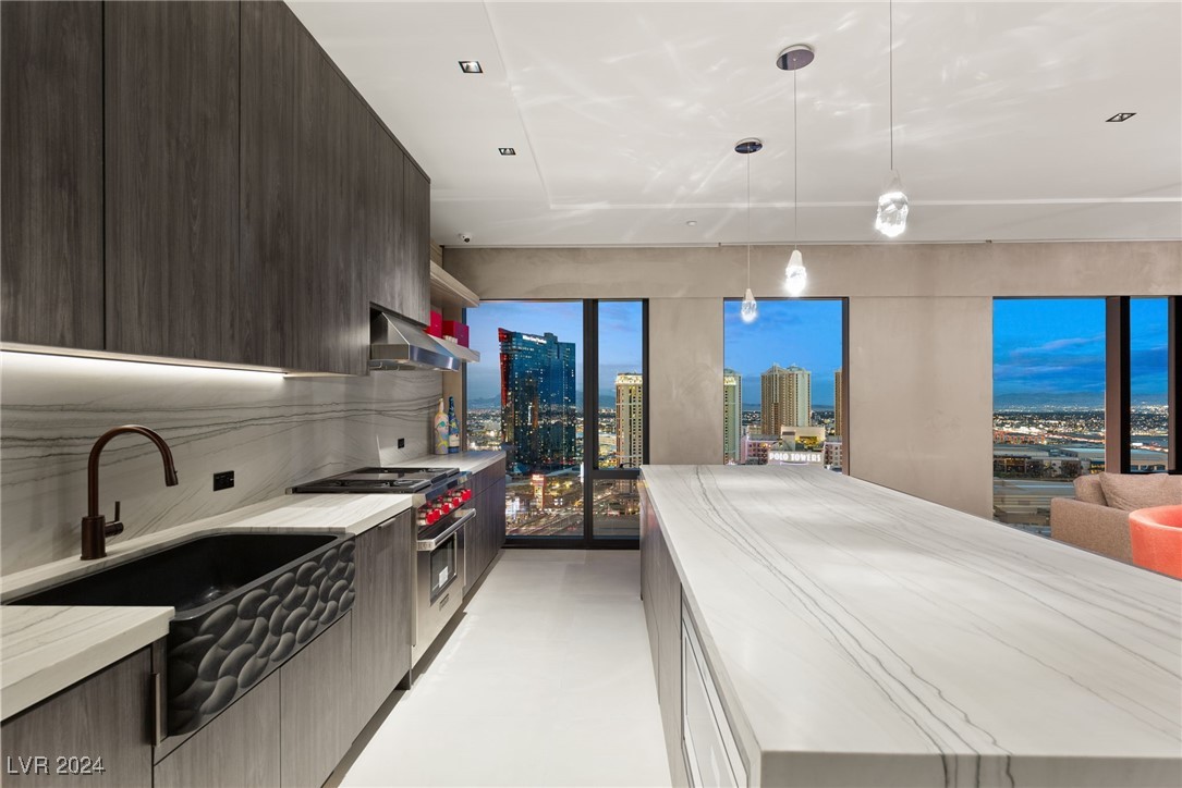 3750 Las Vegas Boulevard 2406