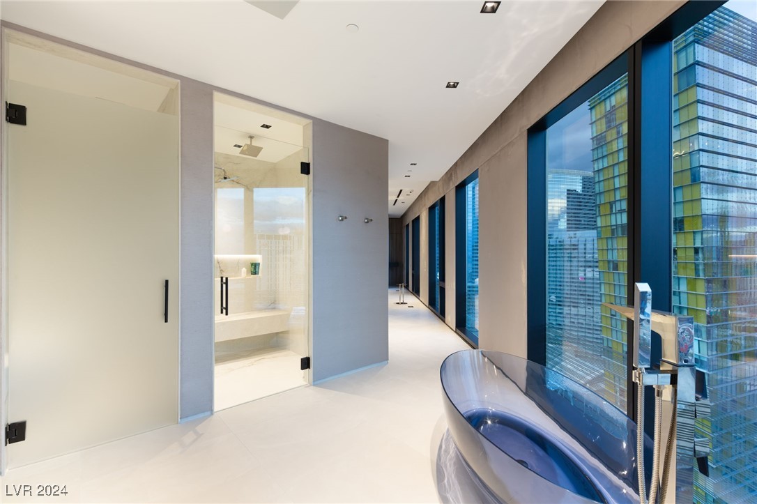 3750 Las Vegas Boulevard 2406