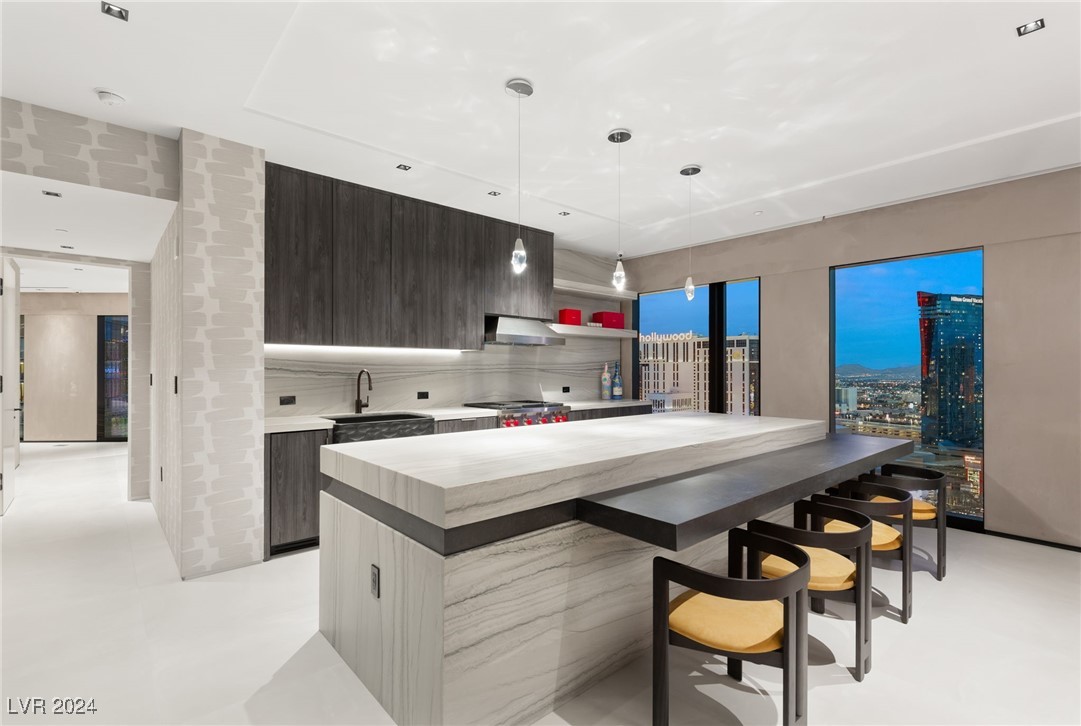 3750 Las Vegas Boulevard 2406