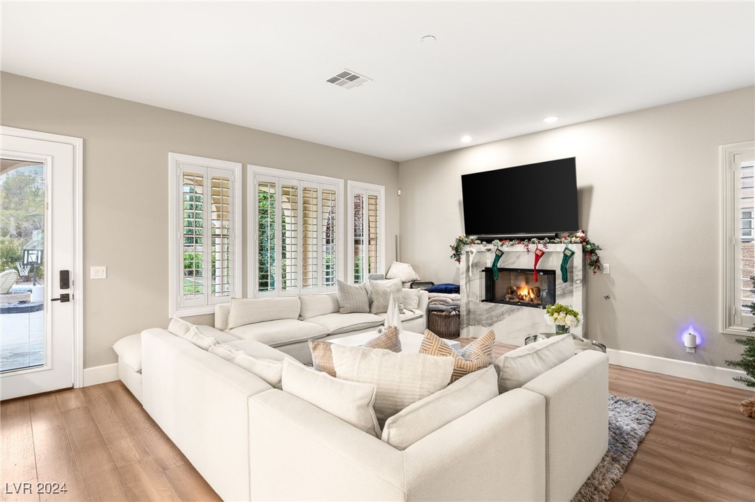 3427 Alpine Lily Drive