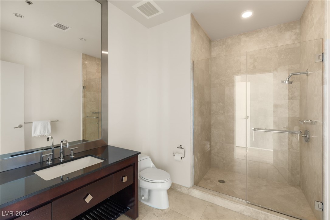 2700 Las Vegas Boulevard 4303
