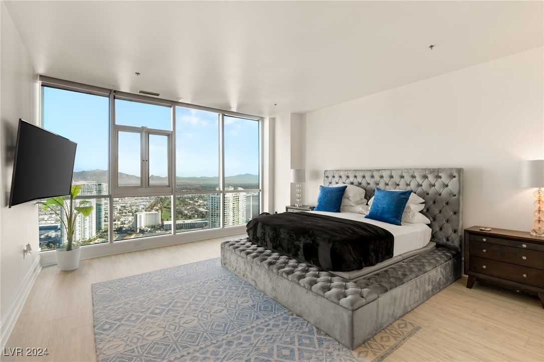 2700 Las Vegas Boulevard 4303
