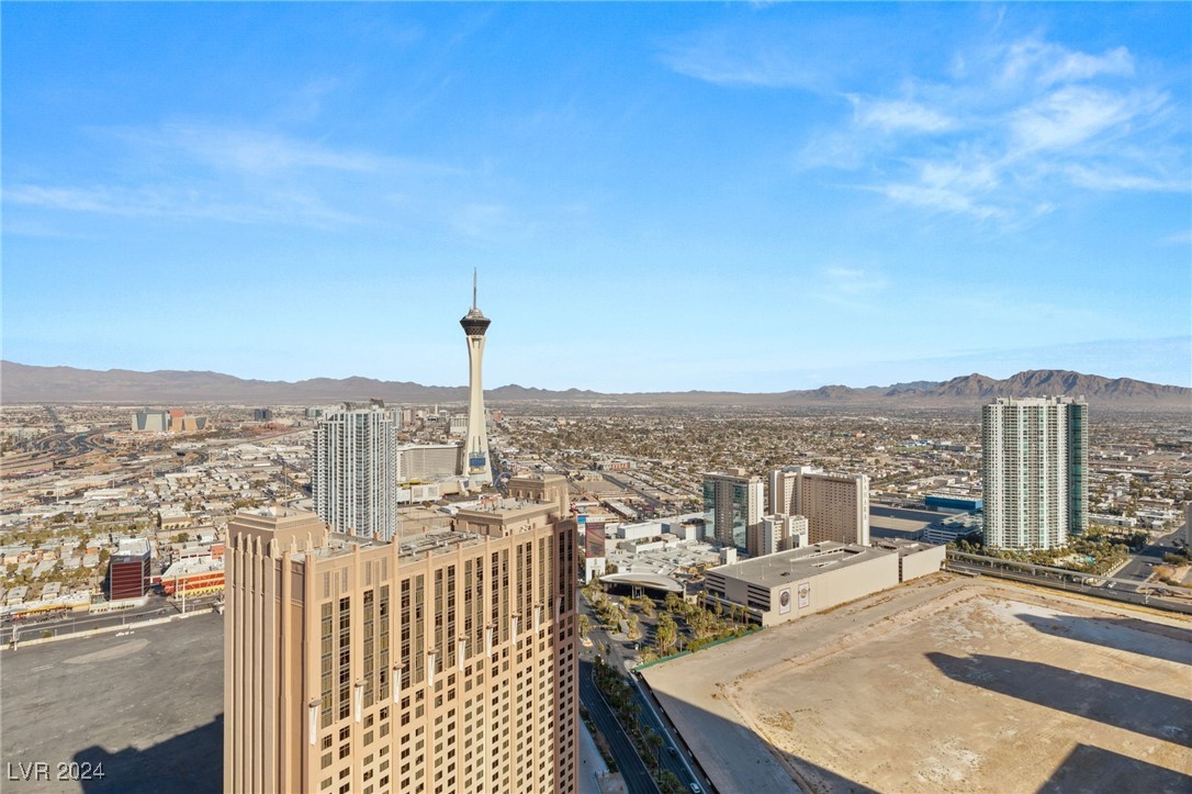 2700 Las Vegas Boulevard 4303