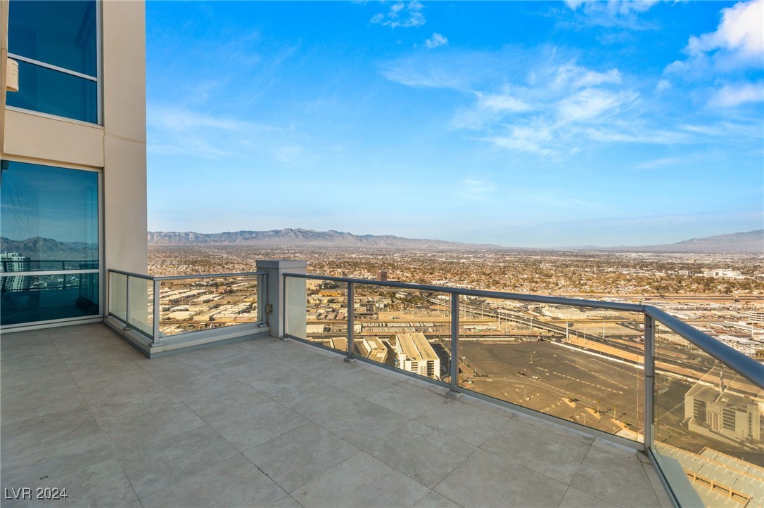 2700 Las Vegas Boulevard 4303