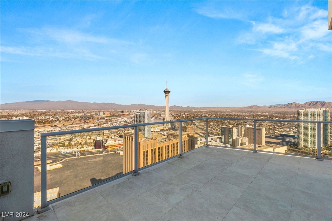 2700 Las Vegas Boulevard 4303