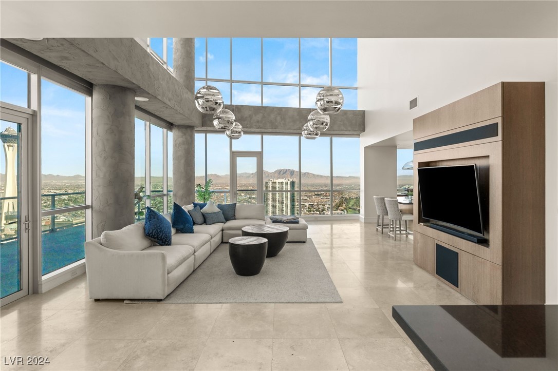 2700 Las Vegas Boulevard 4303