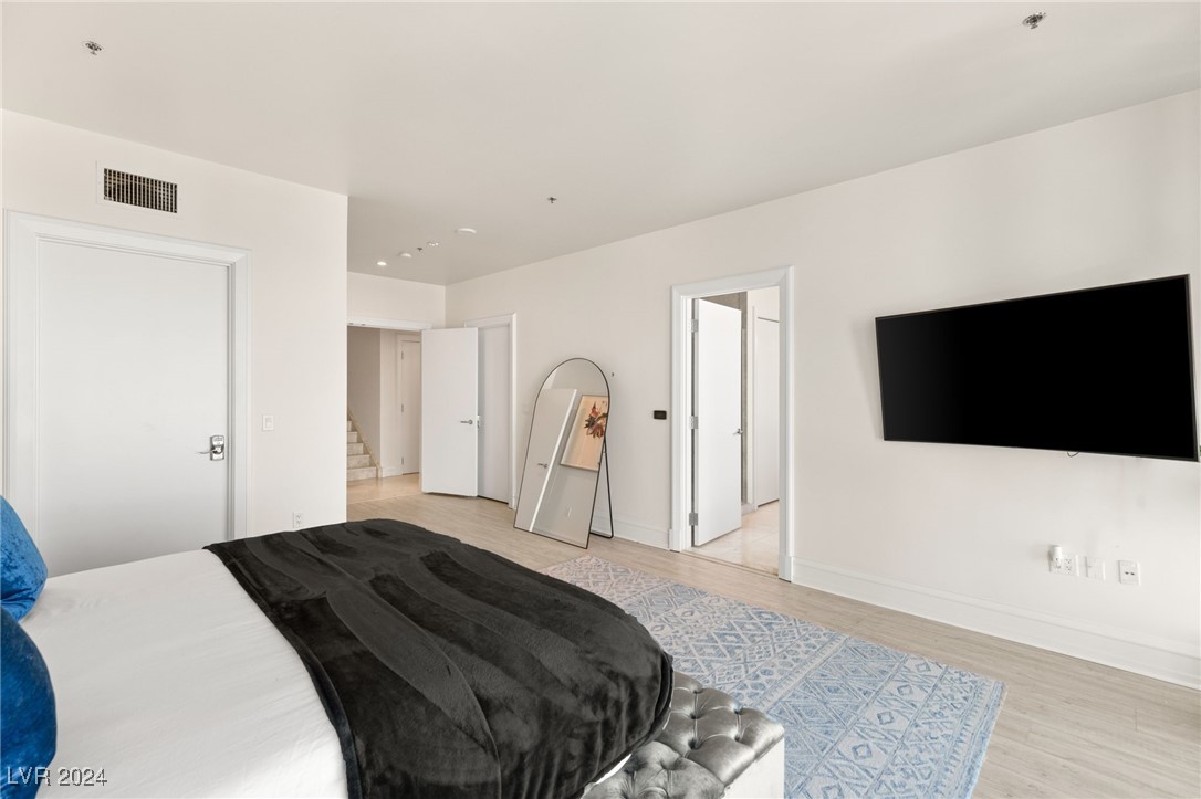 2700 Las Vegas Boulevard 4303