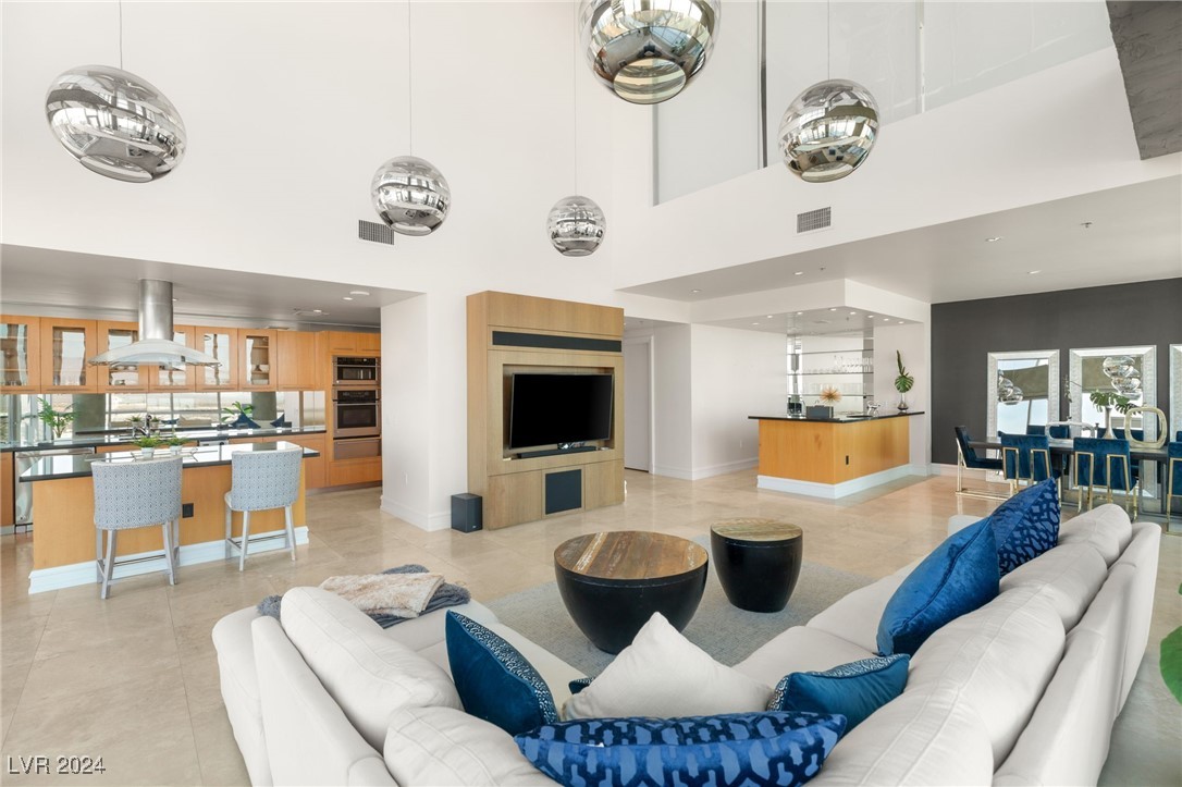 2700 Las Vegas Boulevard 4303