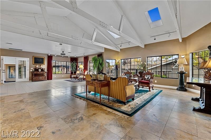 2801 Pinto Lane