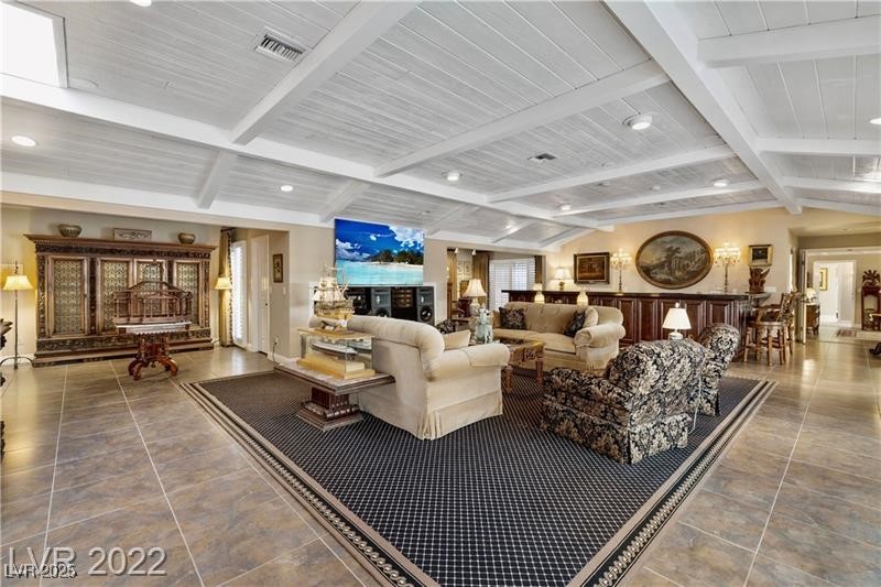 2801 Pinto Lane