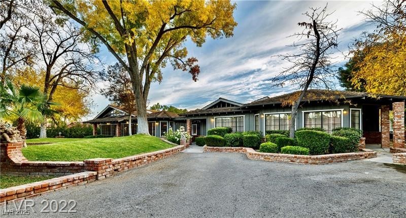 2801 Pinto Lane