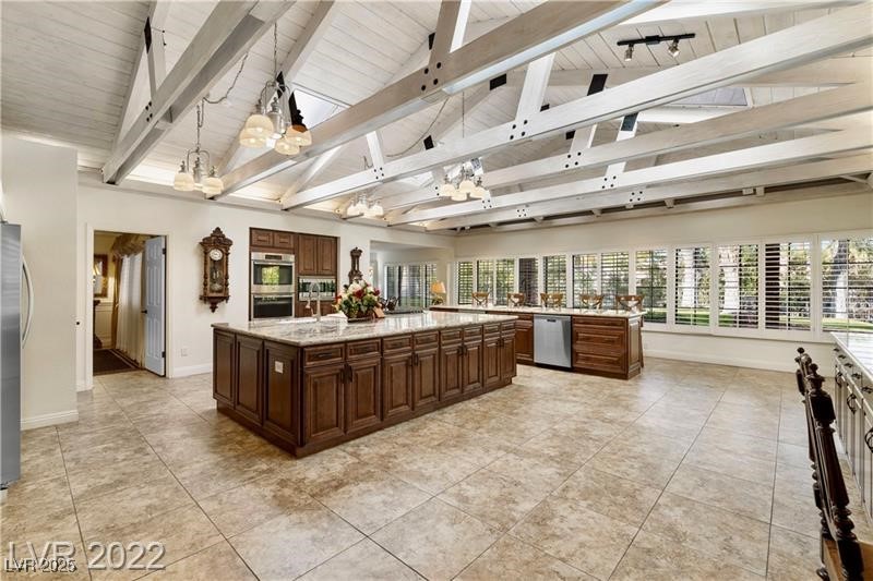 2801 Pinto Lane